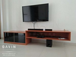 credenza tv model minimalis finishing hpl taco TH 852 J kombinasi cermin di Kreo Q2889