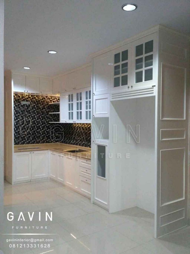 kitchen set design klasik putih produksi Gavin Interior