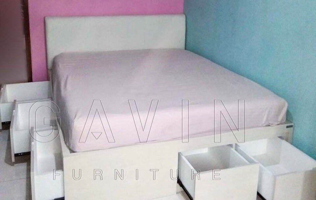 Pembuatan Dipan Tempat Tidur Model Minimalis Untuk Klien Di Ciledug