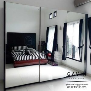 Lemari pakaian cermin minimalis modern kombinasi HPL TH03 G Q3015