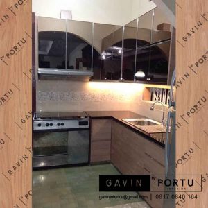 contoh kitchen set dari cermin kombinasi hpl letter L di Pasar Minggu id3257
