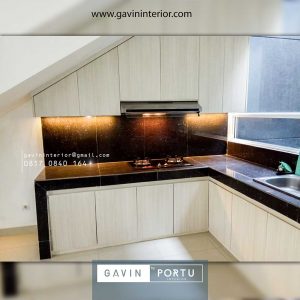 Kitchen Set Motif Kayu Klien di Perumahan Discovery Aluvia Bintaro Jaya Pondok Aren id3826