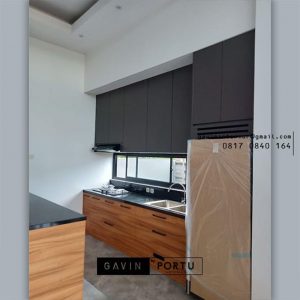 Jasa Buat Kitchen Set Motif Kayu & Abu-abu Cluster Lotus Serpong Lagoon Setu Tangerang ID4582T